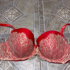32DD RED SPARKLE VICTORIAS SECRET